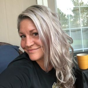 Meet your Posher, Shelly